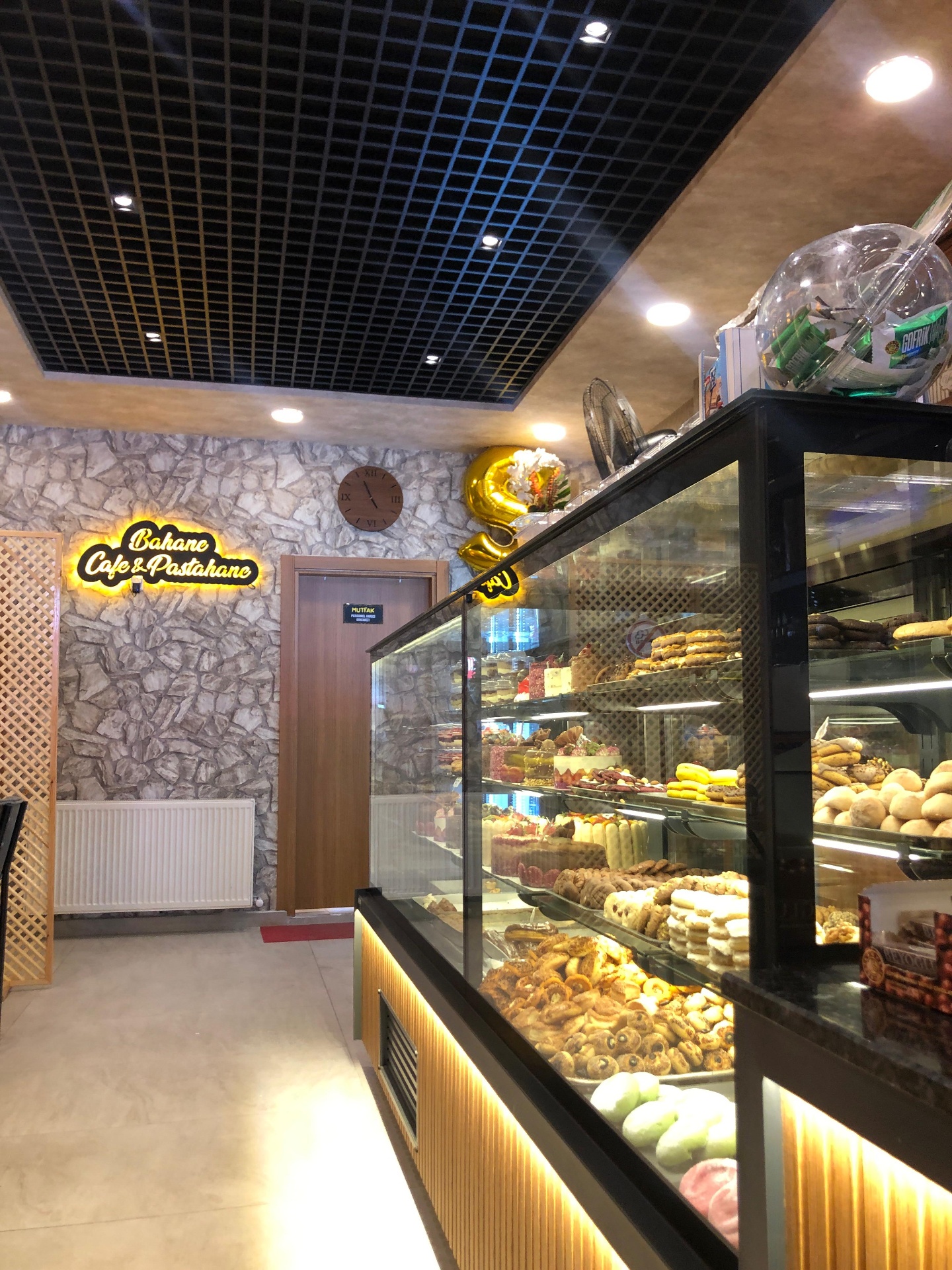 Bahane Cafe — Tatlı & Pasta